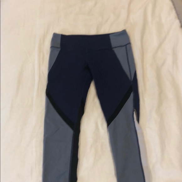 Black Splits59 Leggings in size medium - Picture 5 of 6